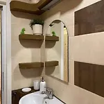 Stylish Apartment Warna
